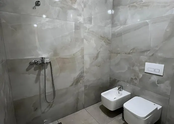 Apartmán L-2 Astir Tirana